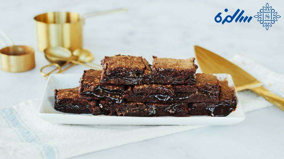 مراحل طرز تهیه براونی شکلاتی خانگی